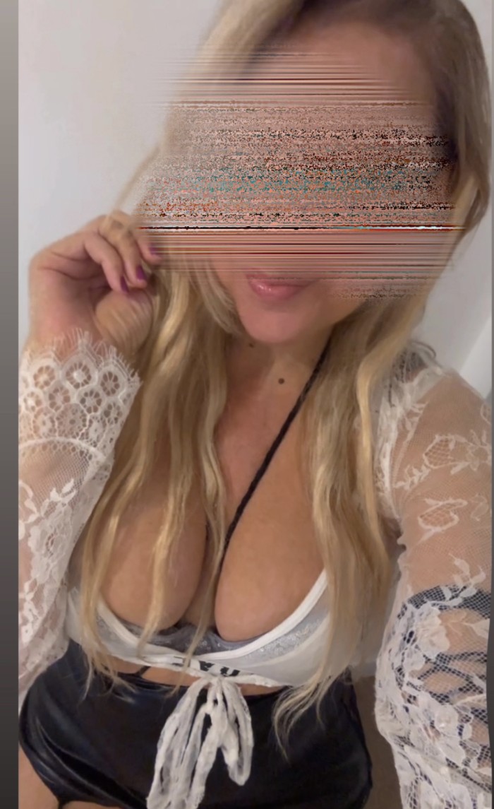 Masajista española recibo sola