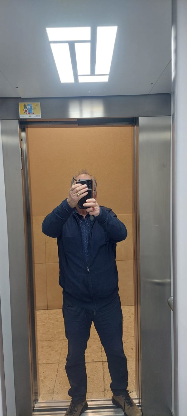 Hombre buscando amiga