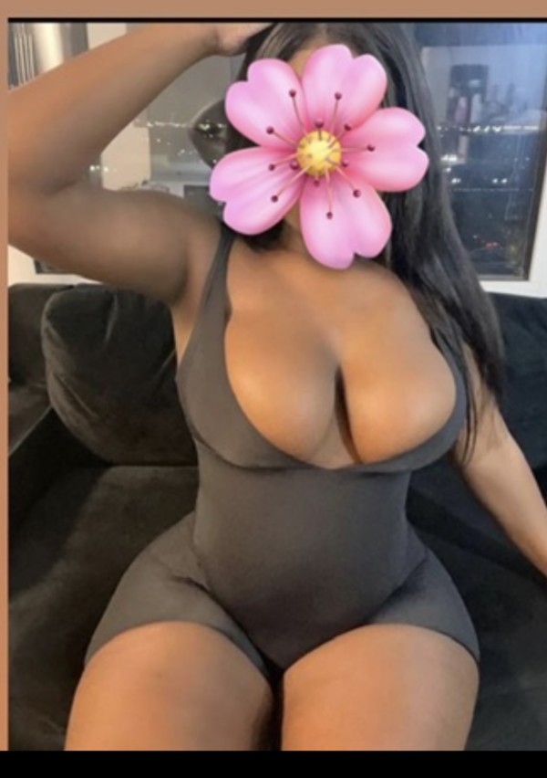 Vianca ven a conocerme  llámame