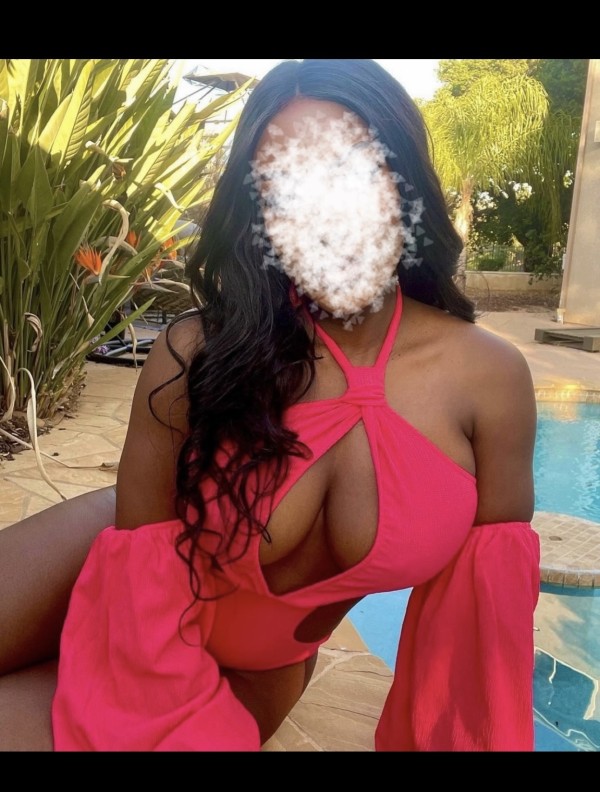 Vianca ven a conocerme  llámame