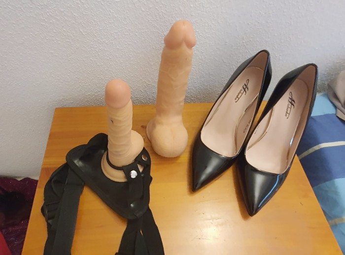 Chica educada y viciosa en la cama – Ventas