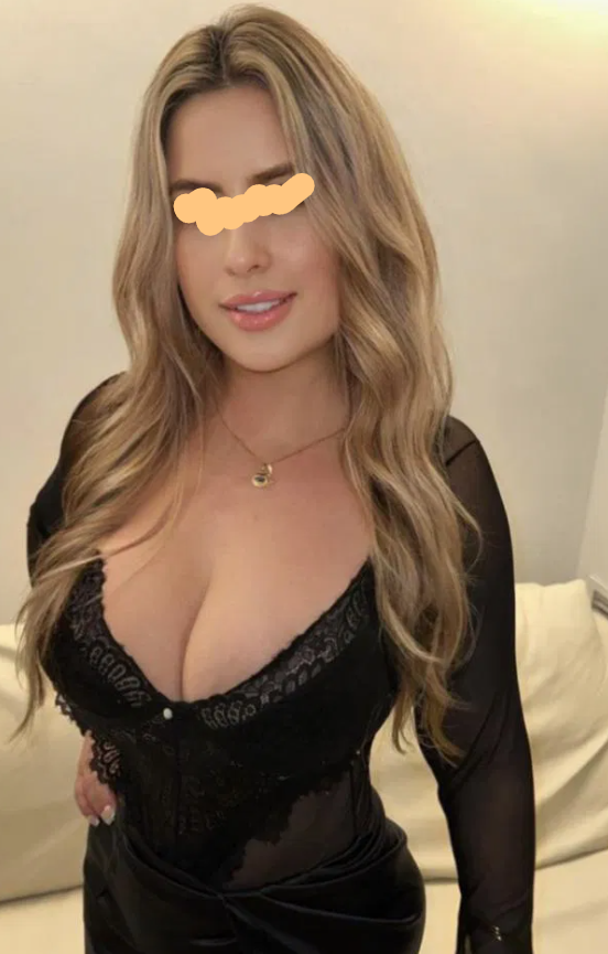 RUBITA COMPLACIENTE BESOS APASIONADOS DIVERTIDA