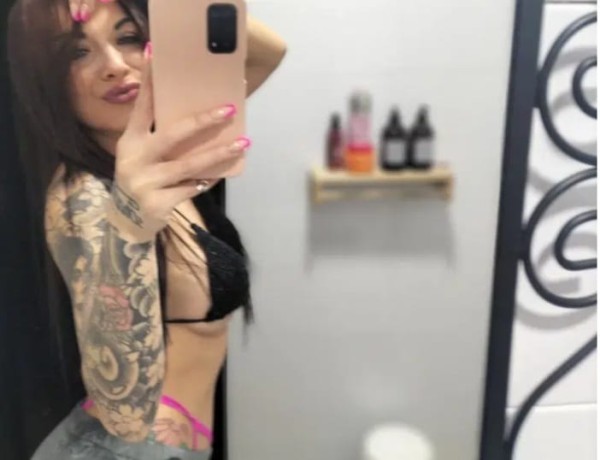 VICIOSA ESPAÑOLA UNIVERSITARIA PRIMERA VEZ EN ESTE