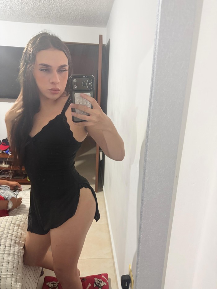 Muñequita trans morbosa y apasionada