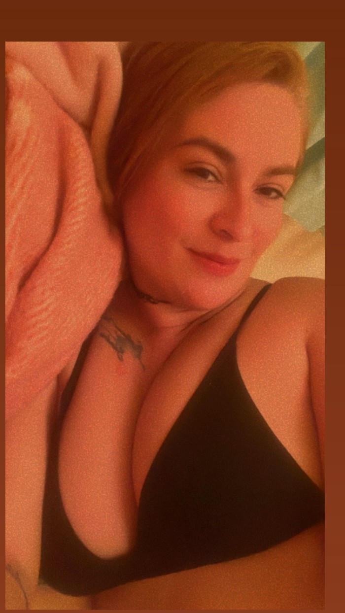 ATREVIDA SENSUAL COMPACIENTE SEXO ADICTIVO