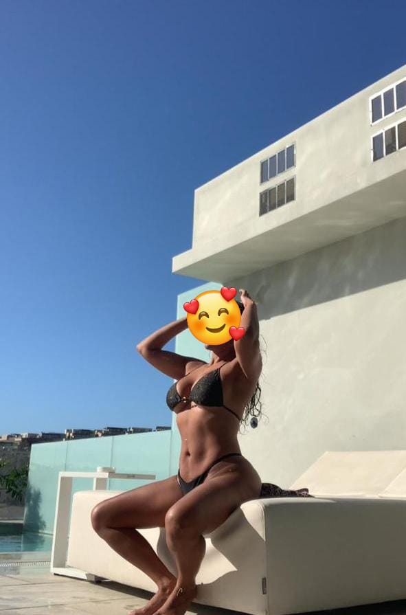 KIM UNA NOCHE DE FUEGO Y PASIÓN