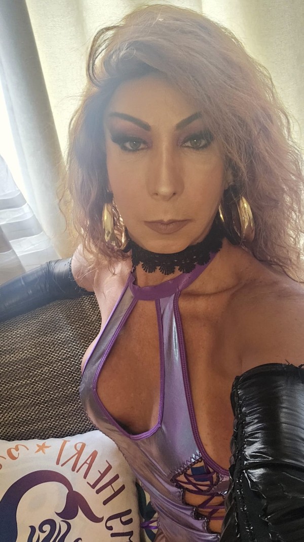 ALANA RIBEIRO TRANS  RECIÉN LLEGADA A VALENCIA DIAS 23 REALE ️