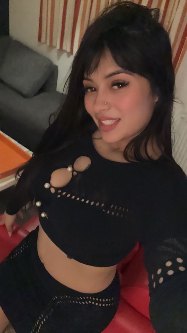latin scort girls a Champagne and Girls