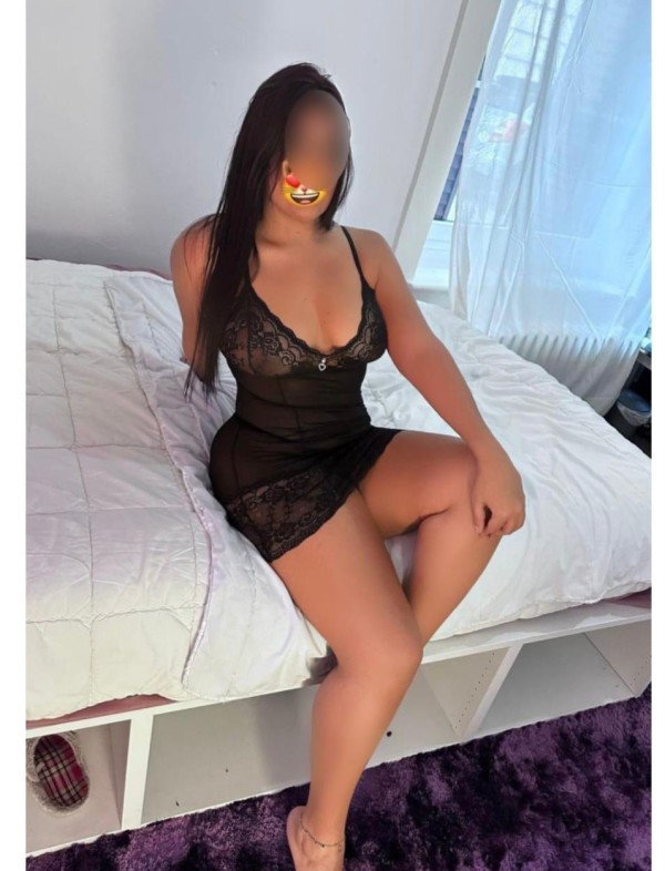 Hermosa colombiana Lista para complacerte