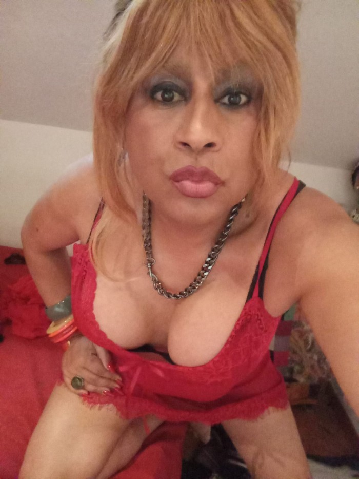 AUTENTICA TRANS RUBIA ESPAÑOLA MADURITA NOVEDAD