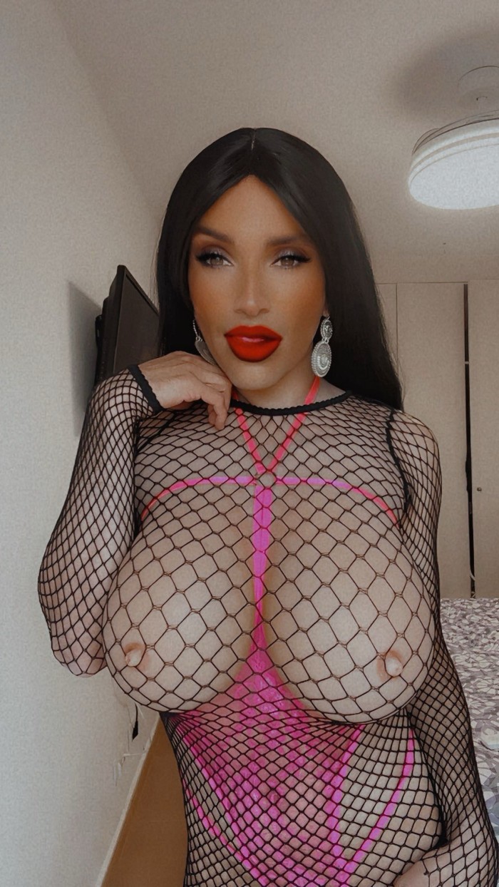 Vendo vídeos caseros muy calientes 2×15€, 3×20€