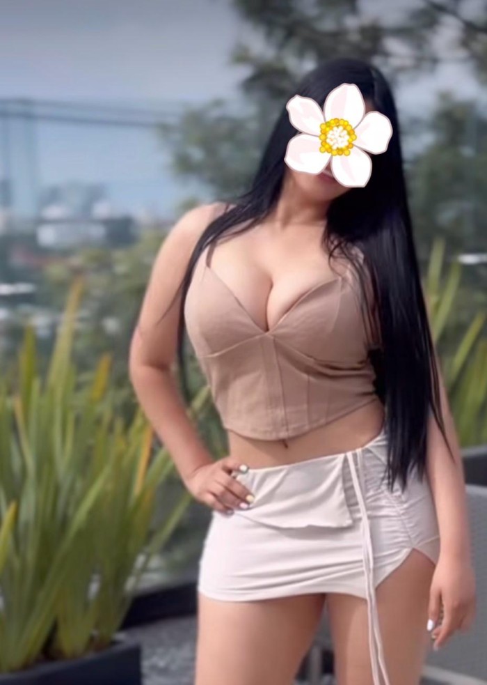 ANDREA CARIÑOSA MORBOSA IMPLICADISIMA! LEON CENTRO