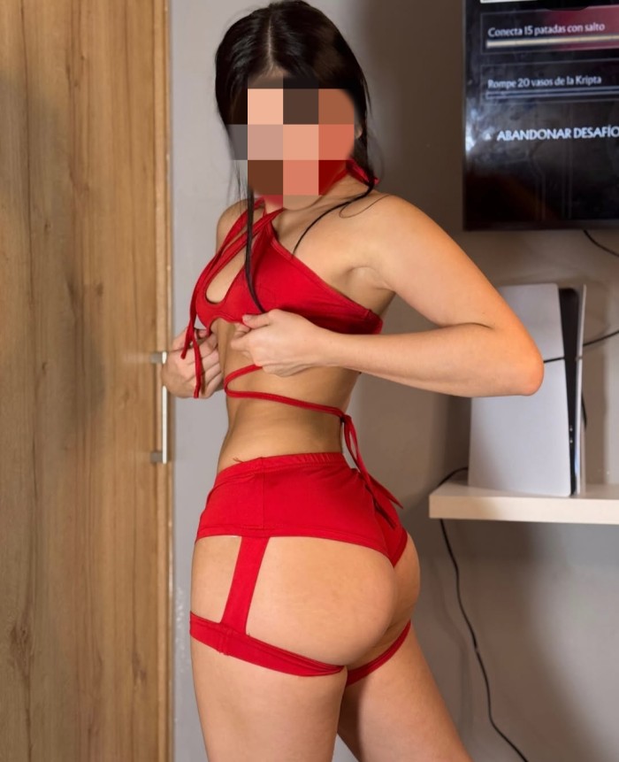 Niñata de tus sueños escríbeme o llámame