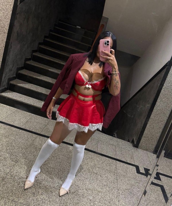 CRISTAL DISFRUTA DEL SEXO MÁS PERVERTIDO Y DELICIOSO