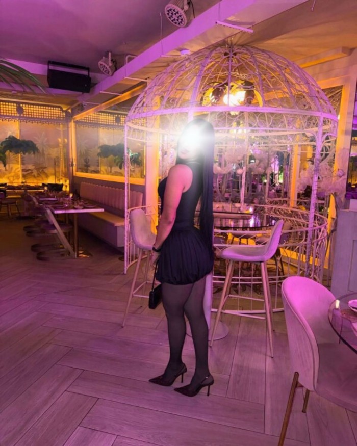 EXPERIENCIA ÚNICA · LATINA VENEZOLAN