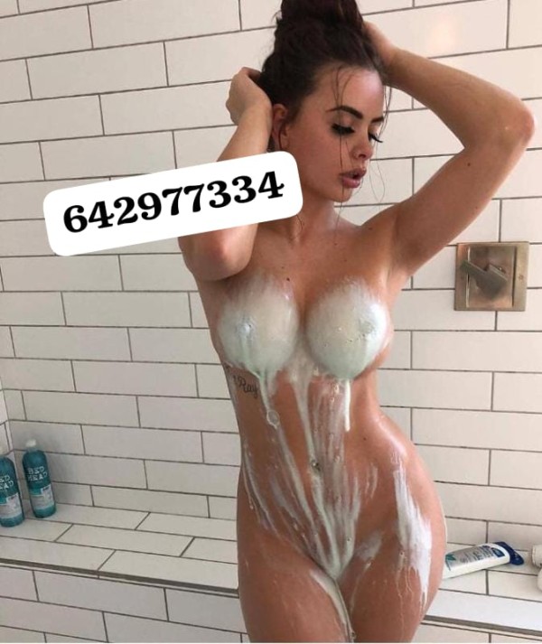 Folla mi culito en 4 y Azotame fuerte en rubí 24 hs