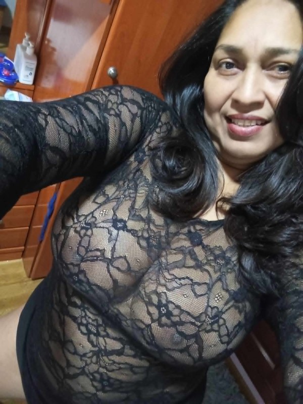 ELISA GRAN MUJER VENEZOLANA MADURA PECHAZOS