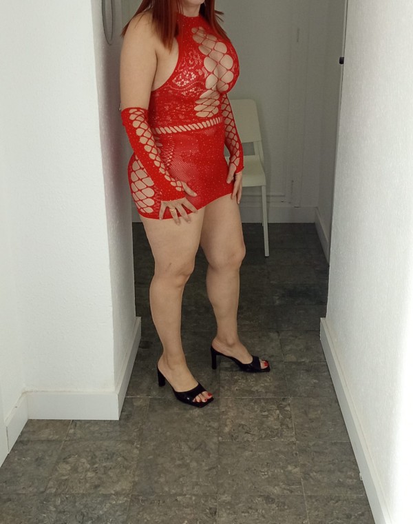 CONFIDENTE, FIESTERA Y ELEGANTE PARA HOMBRES DE BUEN GUSTO