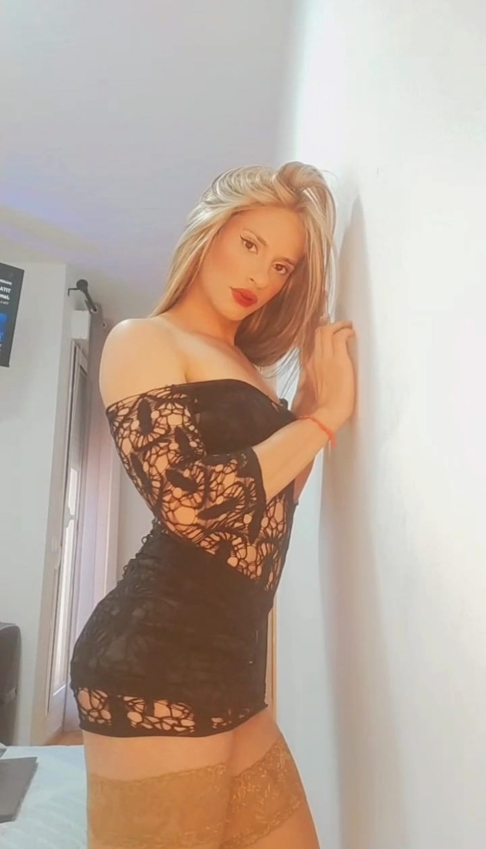 SARA TRANS PURO VICIO Y DESEO SEXUAL