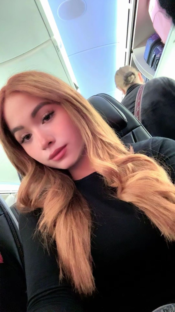 X PRIMERA VEZ EN MADRID! JOVENCITA LATINA FRANCÉS NATURAL