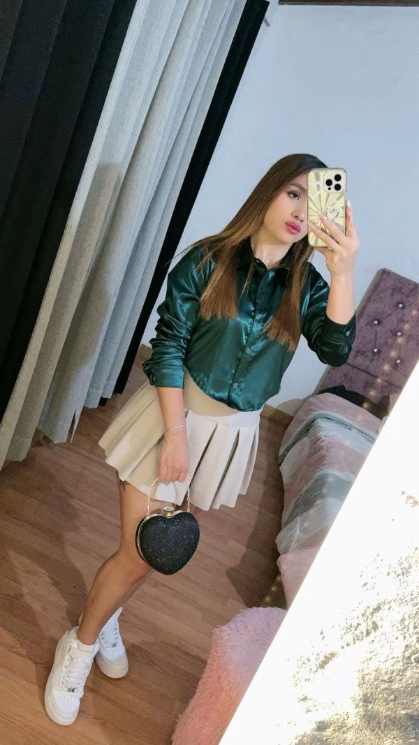 X PRIMERA VEZ EN MADRID! JOVENCITA LATINA FRANCÉS NATURAL