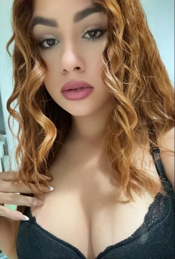 X PRIMERA VEZ EN MADRID! JOVENCITA LATINA FRANCÉS NATURAL