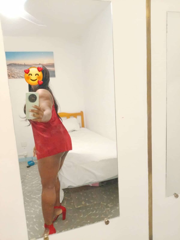 ALEXA COLOMBIANA EN CAMAS