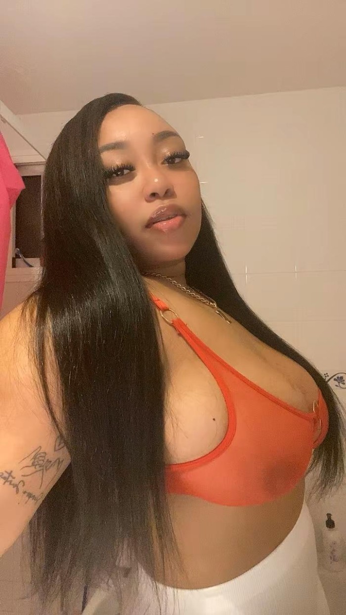 ENCANTADORA SENSUAL ARDIENTE BOMBA DE SEXO