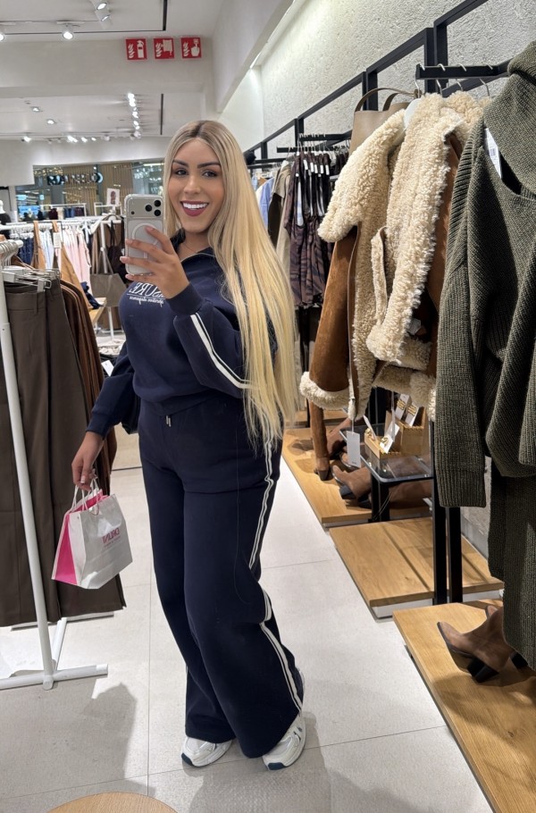 Ni puta Ni santa soy Lais la mas cachonda y lechera