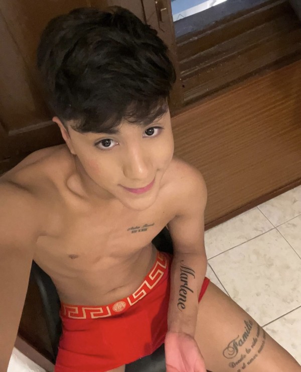 Valentino nuevo en tu ciudad sex depraved