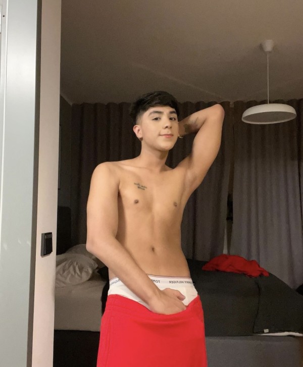 Valentino nuevo en tu ciudad sex depraved