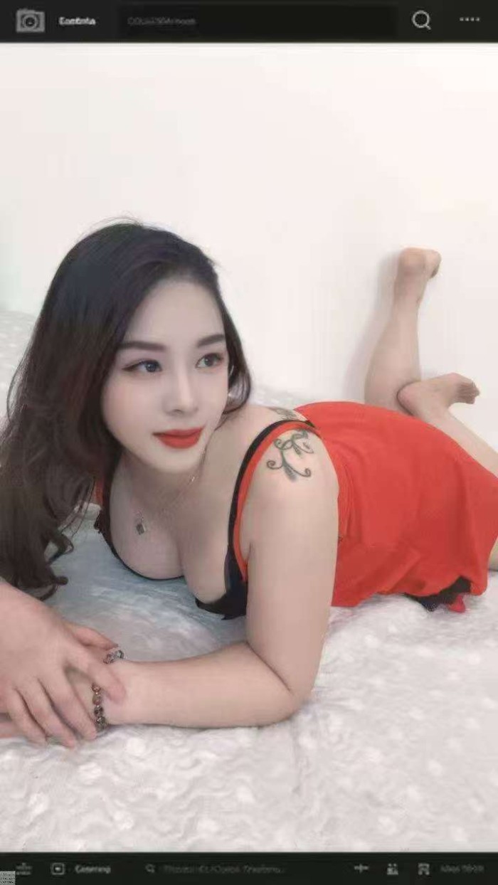 Una chica nueva del Este puede hacerlo todo.