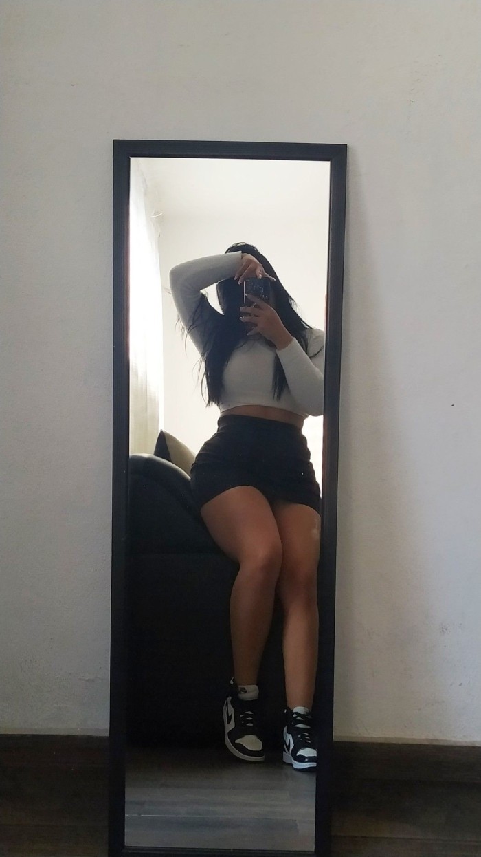 Galleguita caliente fiestera y cariñosa