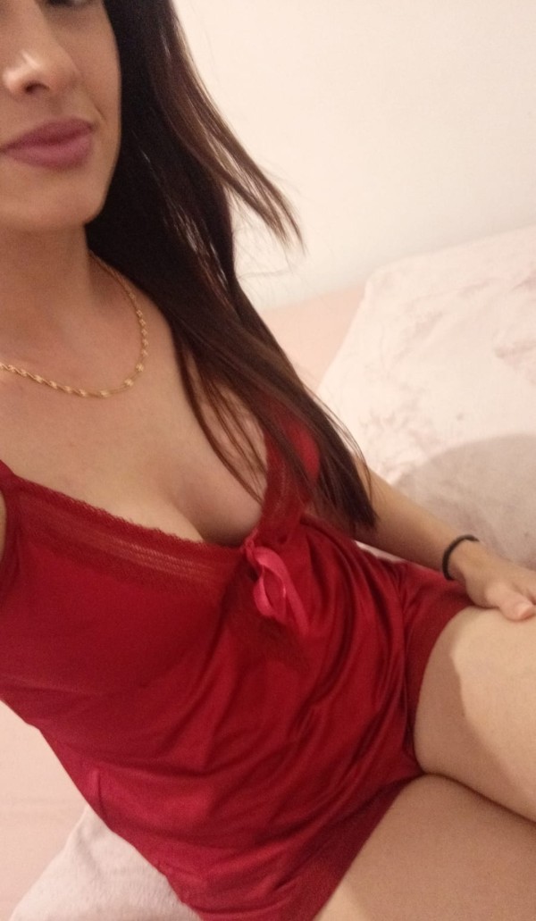 BRASILEIRA DE LUJO EXPLOSIVA Y CALIENTE