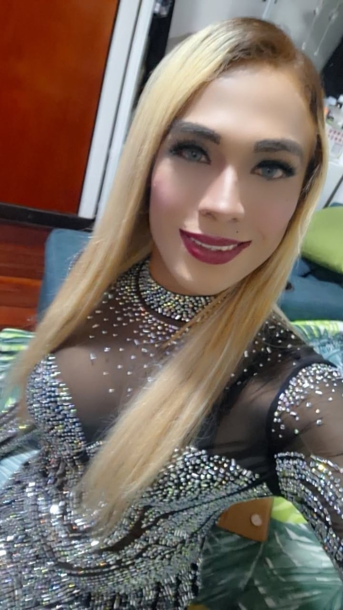 JOVENCITA TRANS RUBIA EXPLOSIVA COSTARRICENSE 24H