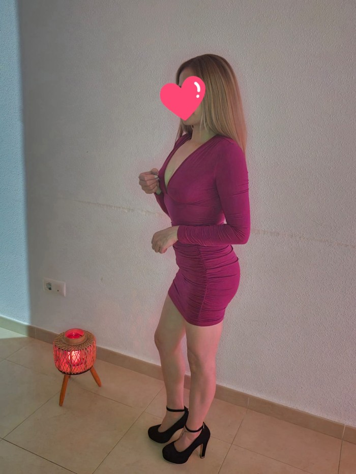 latina rubia guapa y con ganas en VERA