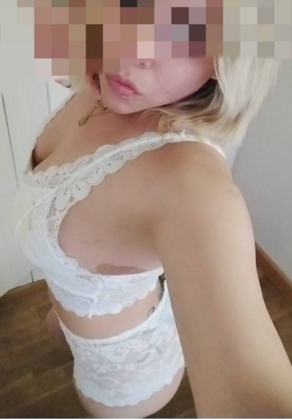 2 horas 150e en mi domicilio 35 año complaciente fiestera lunes a sábado di