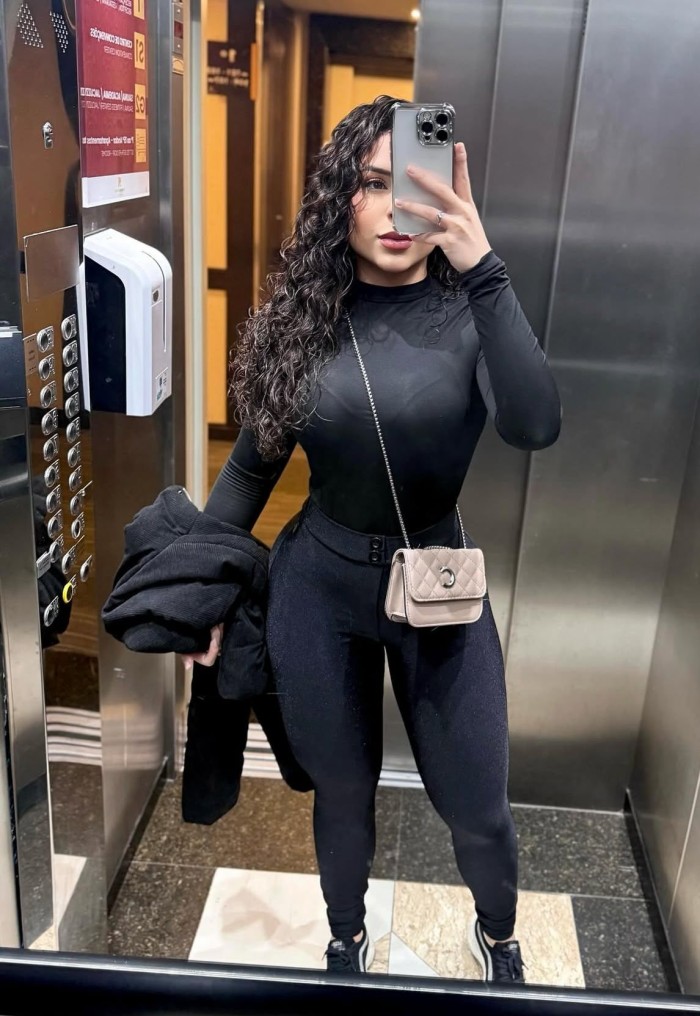 NOVEDAD TORREVIEJA! ATRACTIVA LATINA COMPLACIENTE