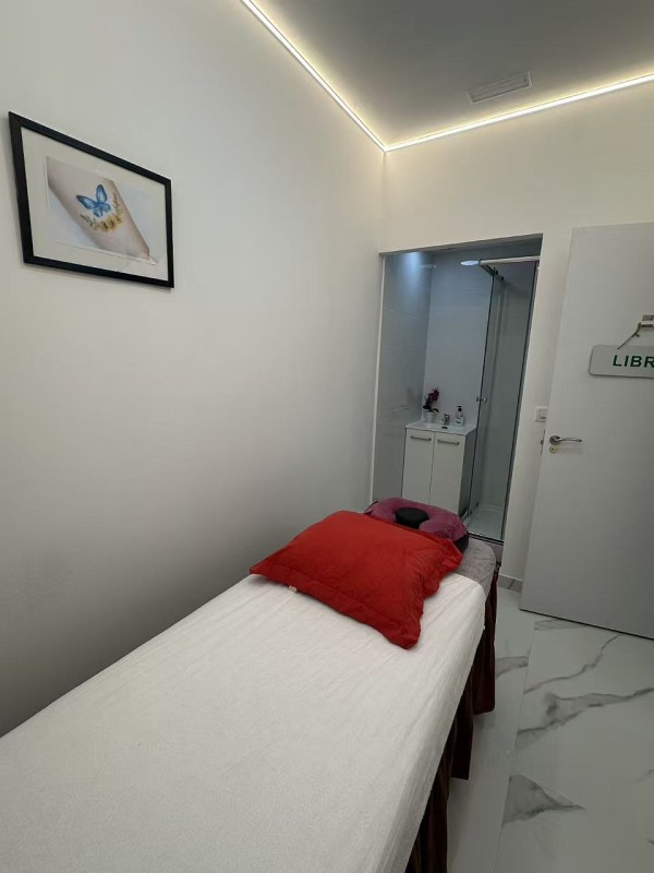 La oriental asiaticas  de tus sueños masajes 12H