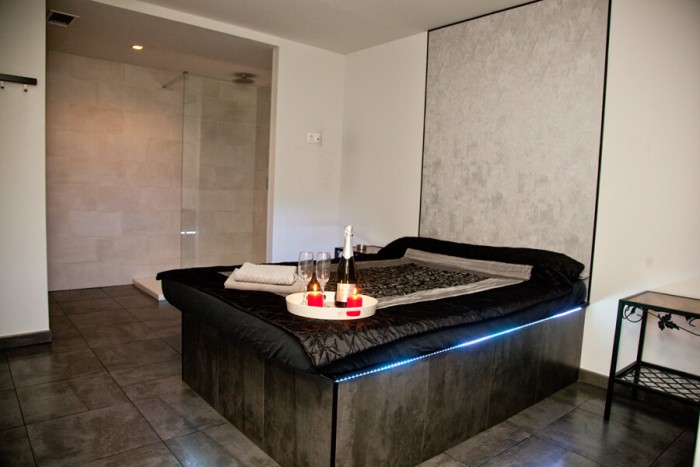 LA MEJOR PLAZA DE 24H | 2500 SEMANALES