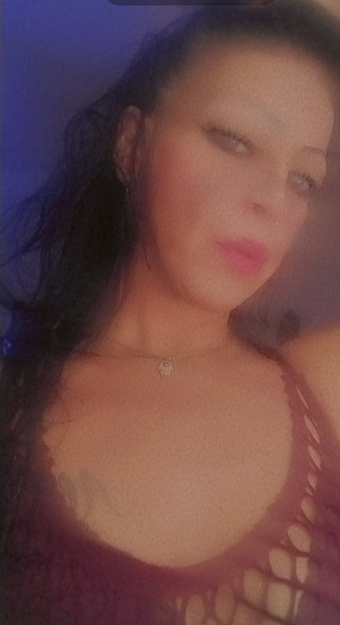 NOVEDAD LUCIA MUY CACHONDA PARTICULAR 24H