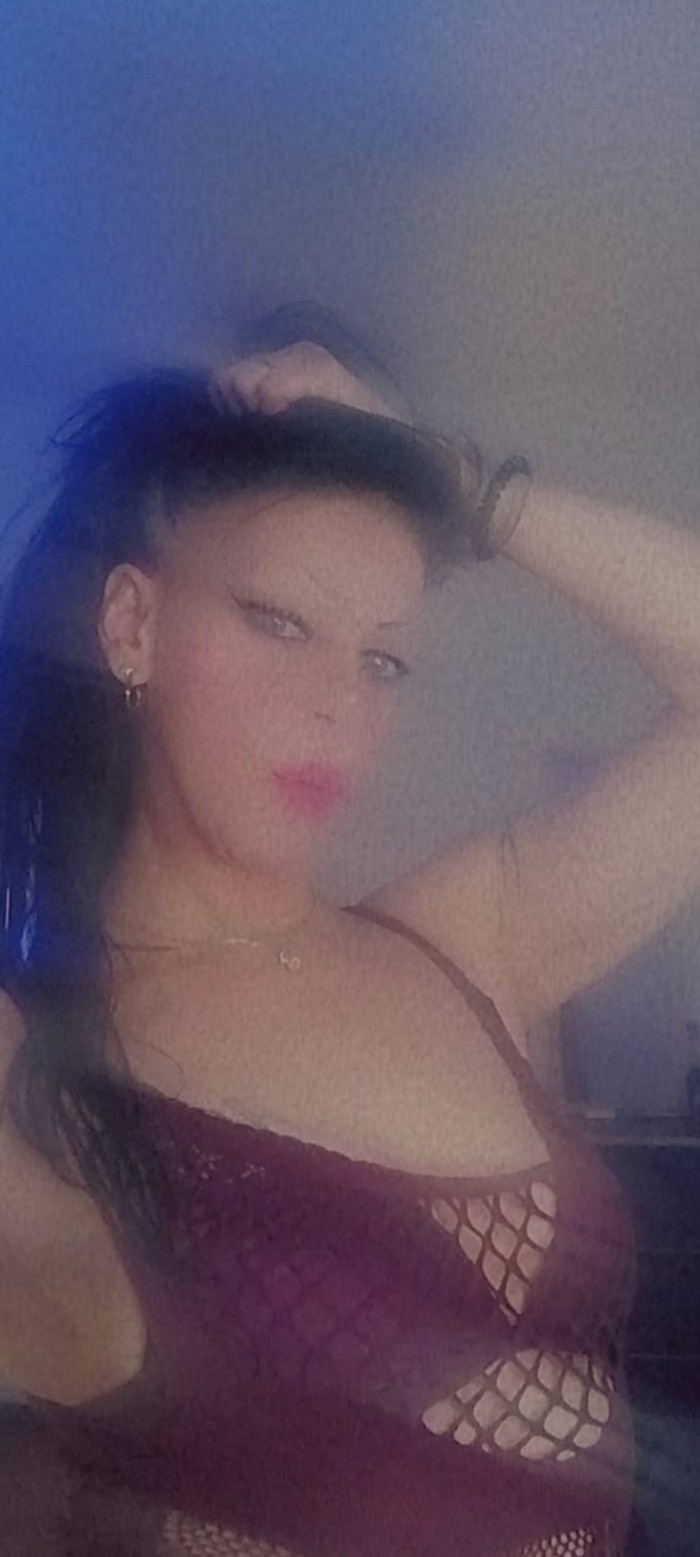 NOVEDAD LUCIA MUY CACHONDA PARTICULAR 24H