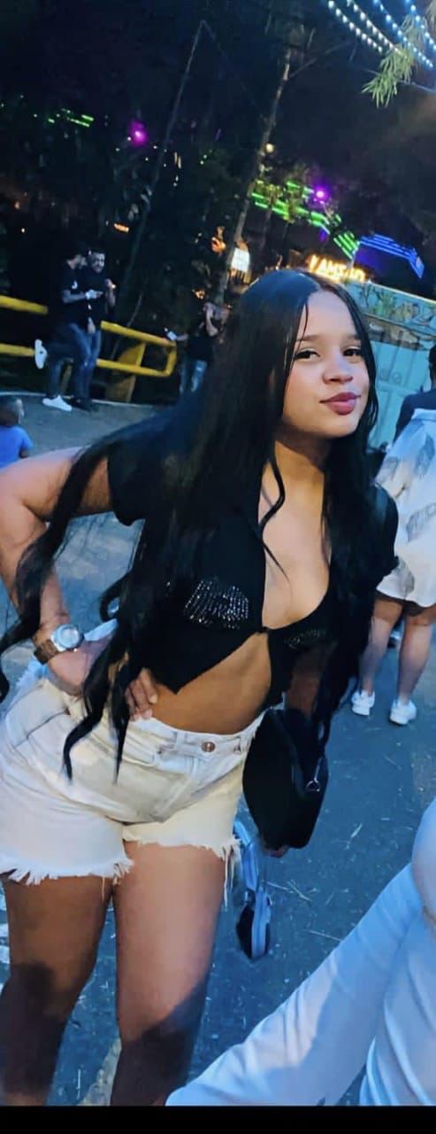 ANTONELLA MORBOSA FIESTERA CACHONDA IMPLICADA