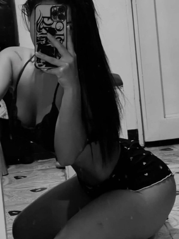 LATINA GUAPA NUEVA EN TORRE DEL MAR! 24H