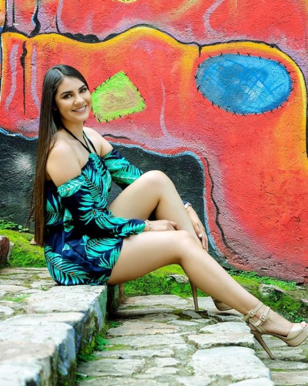 NUEVA CHICA LATINA 21 AÑOS 625977123