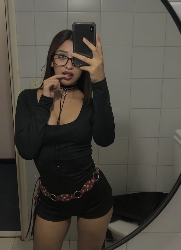 CHICA FOGOSA VIDEOLLAMADA EROTICA