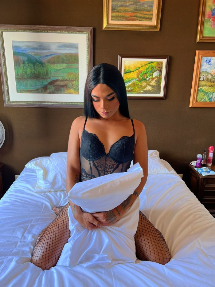 HERMOSA MORENA 19CM MUCHA LECHE PARA TI