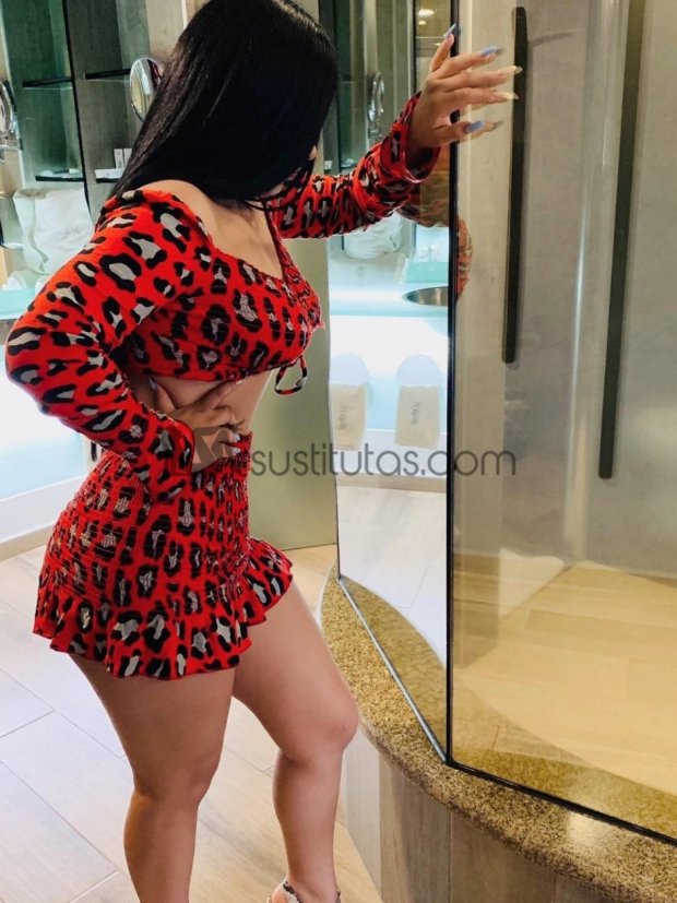 TAMARA ARDIENTE COLOMBIANA SEXY QUINTANA