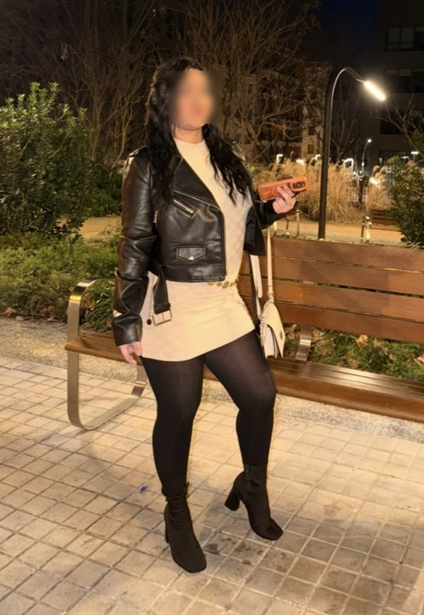 VALENTINA · 23 · VENEZOLANA