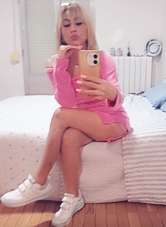 Descomplicada hermosa real guarra